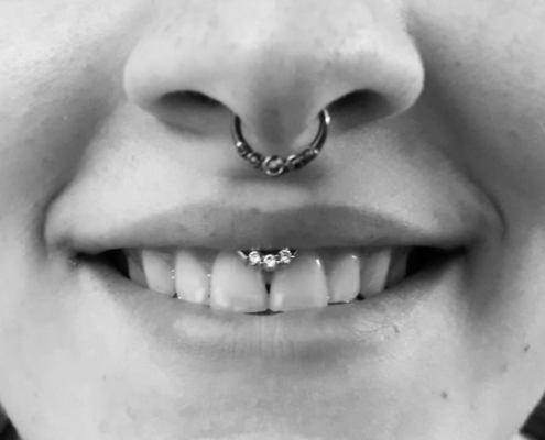smiley piercing septum