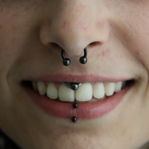 septum smiley eskimo piercing
