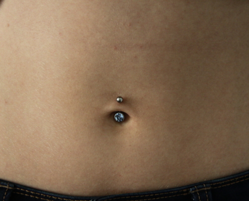 bauchnabel navel belly button piercing