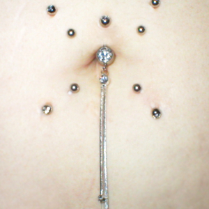 bauchnabel navell belly button piercing surface